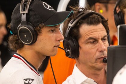 Antonelli vise la victoire, tandis que Wolff campe patiemment avant d'atteindre le sommet - carblogfr.live antonelli vise la victoire tandis que wolff avance avec patience vers le sommet. suivez leur parcours et leurs ambitions dans cette compétition intense.