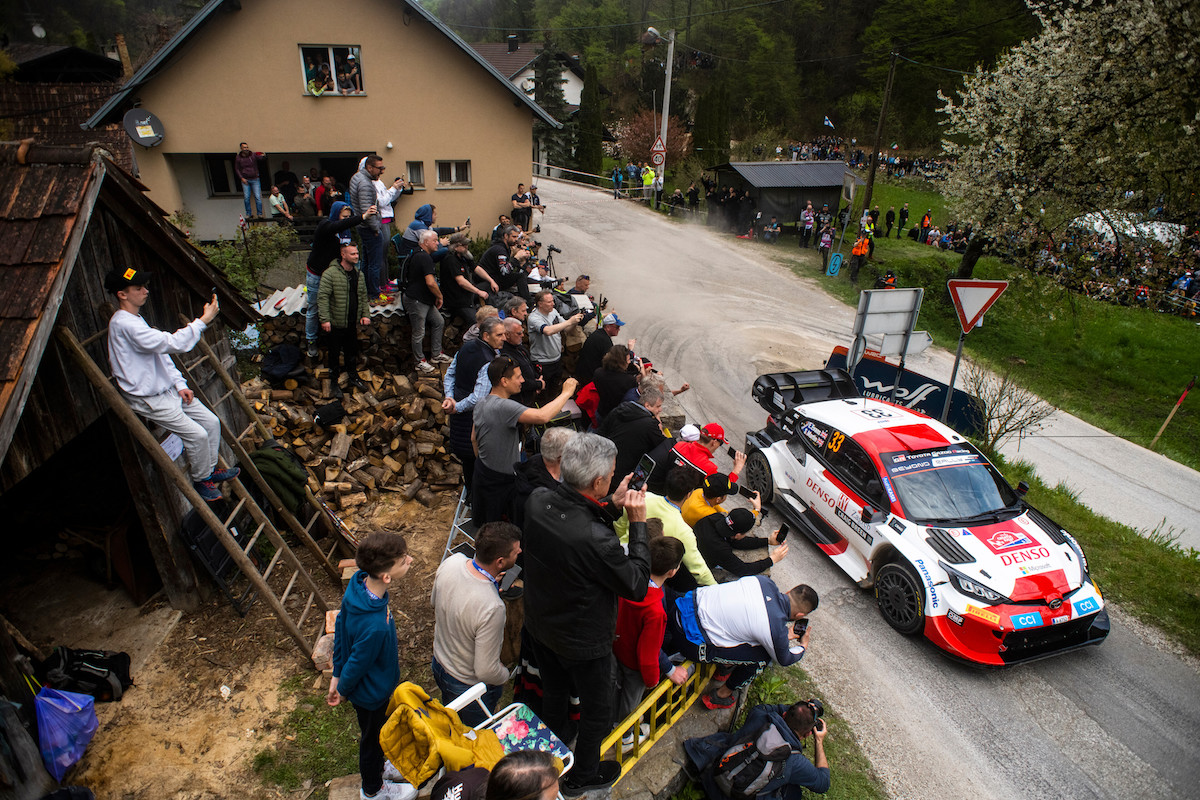 Rallye de Suède : Evans tempère ses ardeurs et refuse de s'emballer malgré sa victoire éclatante - carblogfr.live evans modéré après sa victoire au rallye de suède : découvrez ses impressions et analyses suite à cette performance impressionnante.