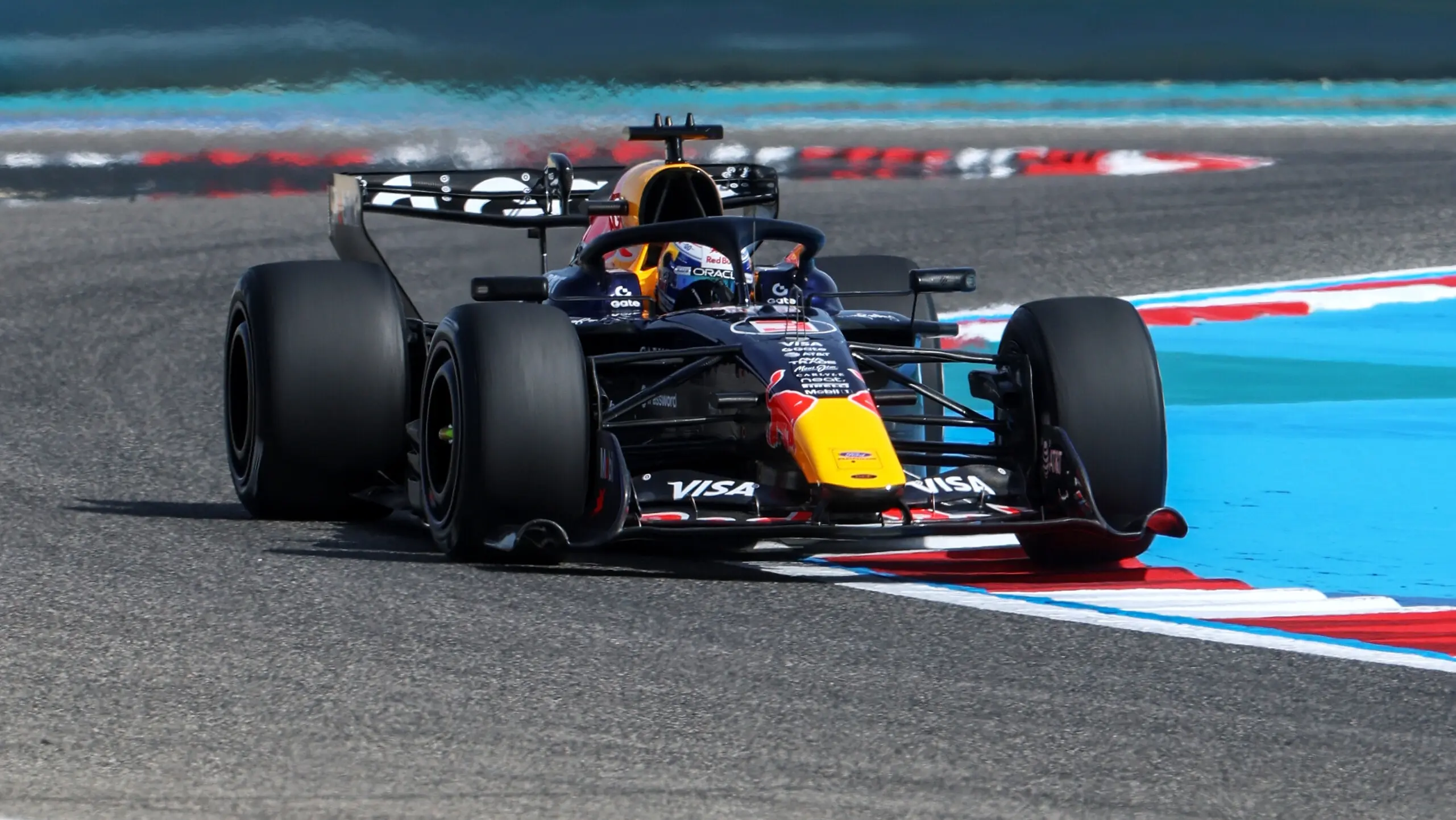 Haas conclut en beauté, Audi devance les grands : les chiffres clés du jour à Bahreïn - carblogfr.live revivez les temps forts du grand prix de bahreïn : haas impressionne tandis qu'audi prend la tête de la course.