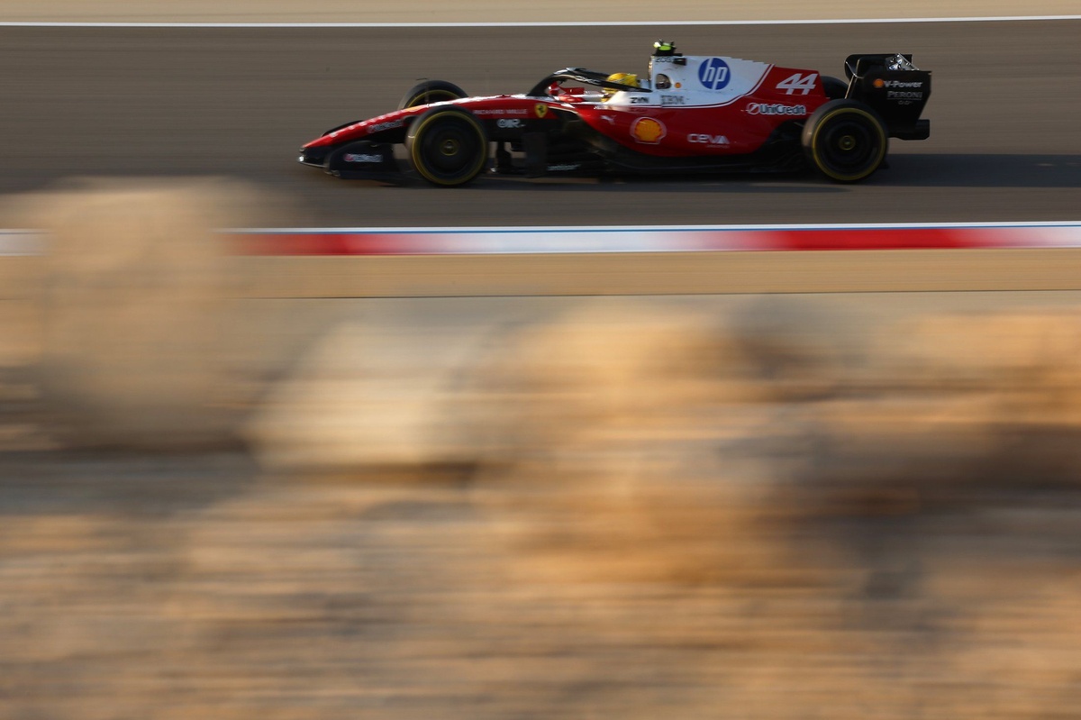 McLaren triomphe tandis que Ferrari freine : les chiffres clés du jour à Bahreïn - carblogfr.live retour sur la course à bahreïn où mclaren s'impose brillamment tandis que ferrari rencontre des difficultés, freinant ses ambitions.