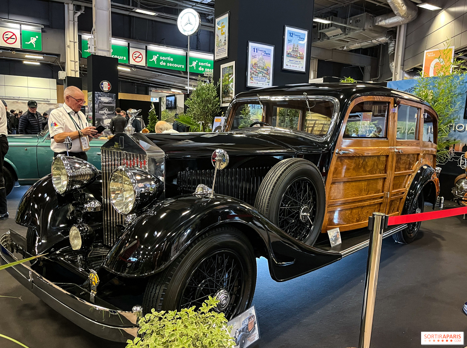 découvrez rétromobile 2026, une édition spéciale célébrant les 50 ans du salon incontournable dédié aux voitures de collection et à l'histoire automobile.