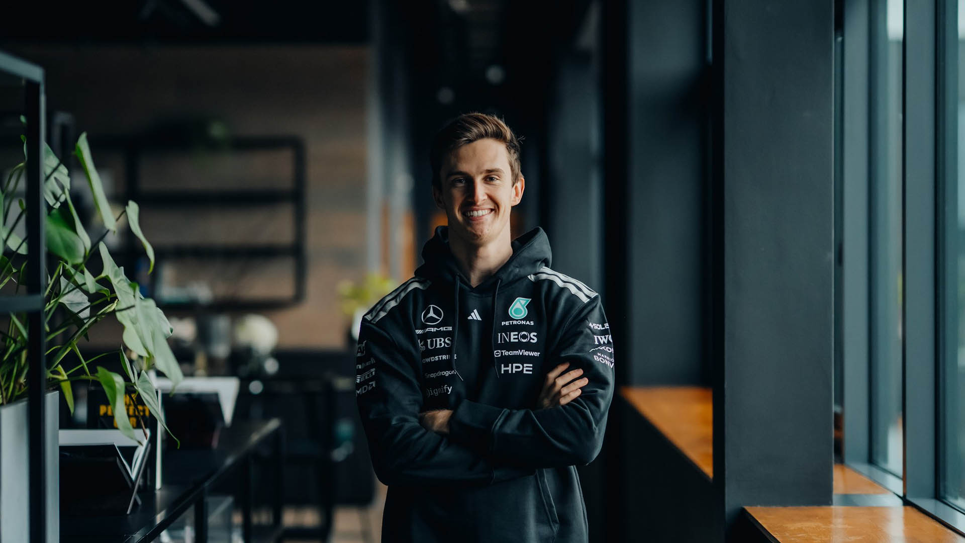 Théo Pourchaire fait son grand retour en Formule 1 grâce à Mercedes - carblogfr.live découvrez le retour de théo pourchaire en formule 1 avec l'équipe mercedes, une nouvelle étape prometteuse dans sa carrière.