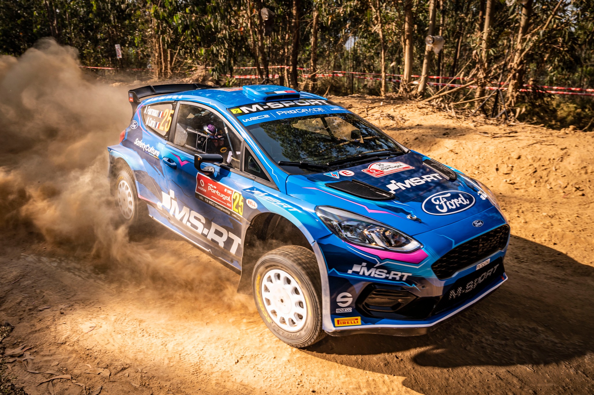 Rallye du Kenya : Adrien Fourmaux exprime son soulagement après un podium arraché au terme de quatre journées éprouvantes - carblogfr.live fourmaux soulagé après avoir atteint le podium au rallye du kenya, une performance marquante qui témoigne de sa détermination et de son talent.