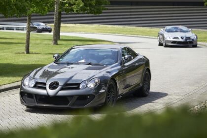 découvrez les performances réelles des voitures mercedes et mclaren, analyse détaillée et comparatif pour les passionnés d'automobile.