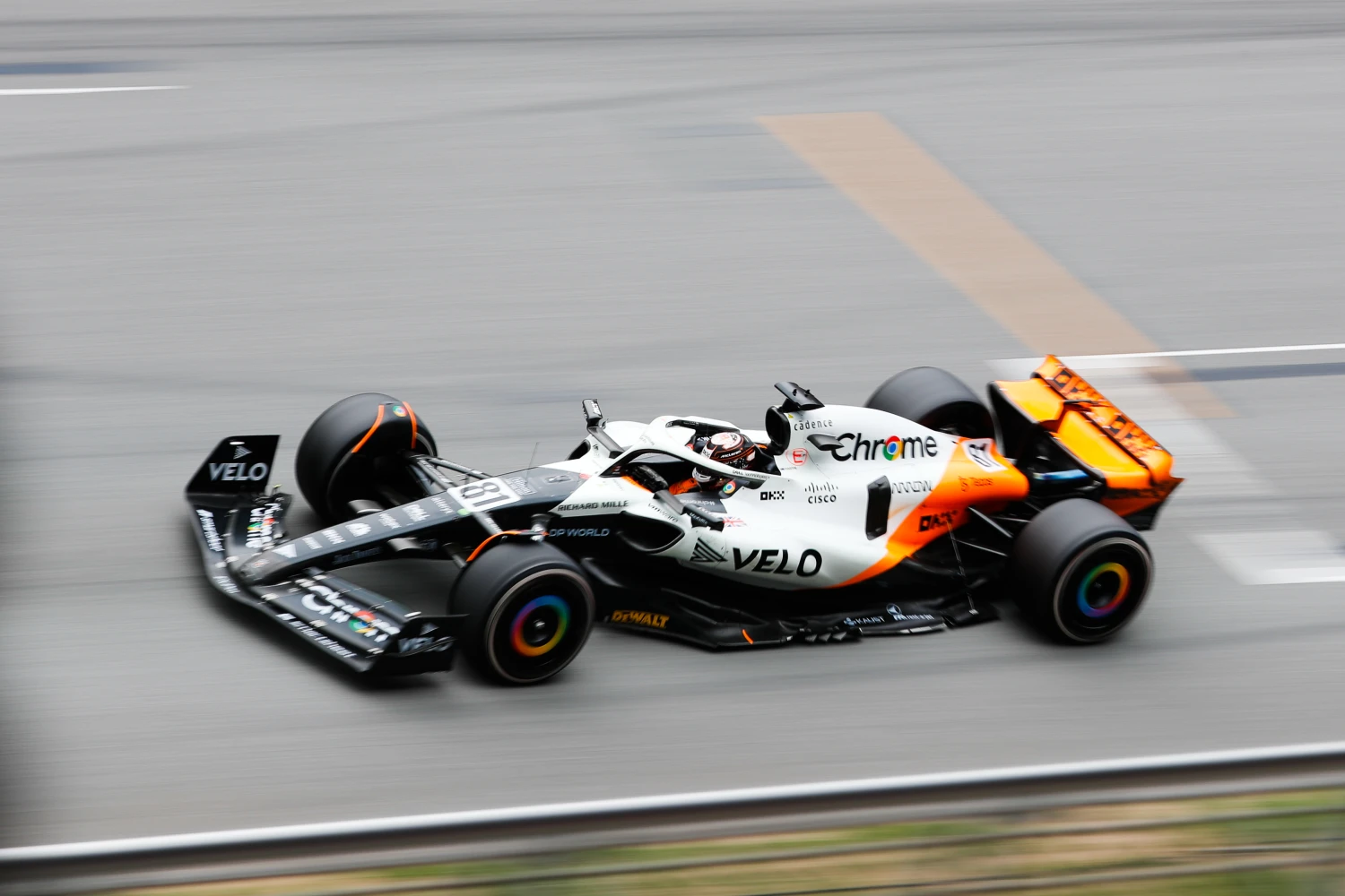 EL2 : Mercedes et McLaren dévoilent leurs véritables performances - carblogfr.live découvrez les performances réelles des voitures mercedes et mclaren, une analyse approfondie des vitesses, technologies et innovations qui font leur renommée.