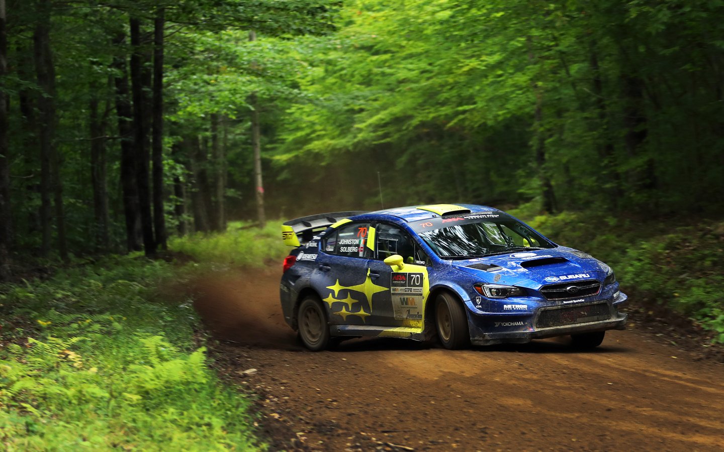 Rallye de Suède : Oliver Solberg découvre avec surprise la dureté du parcours sur son terrain natal - carblogfr.live oliver solberg fait face aux défis extrêmes du rallye de suède, découvrant la dureté et les conditions exigeantes de cette compétition légendaire.