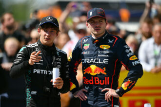 Verstappen face à un dilemme majeur concernant son avenir en F1 - carblogfr.live découvrez les perspectives et les enjeux de l'avenir de verstappen en formule 1, entre défis, ambitions et succès potentiels.